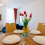 아파트 Zenith Residence- Centre, Free Parking By Staynest *