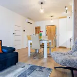 Apartment Zenith Residence- Centre, Free Parking By Staynest *