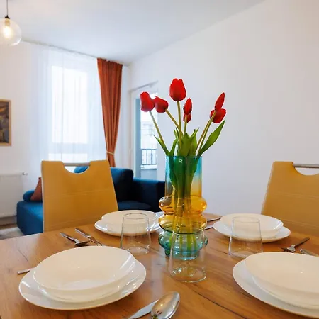 Apartment Zenith Residence- Centre, Ac, Free Parking By Staynest *