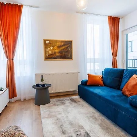 Zenith Residence- Centre, Ac, Free Parking By Staynest Apartment *