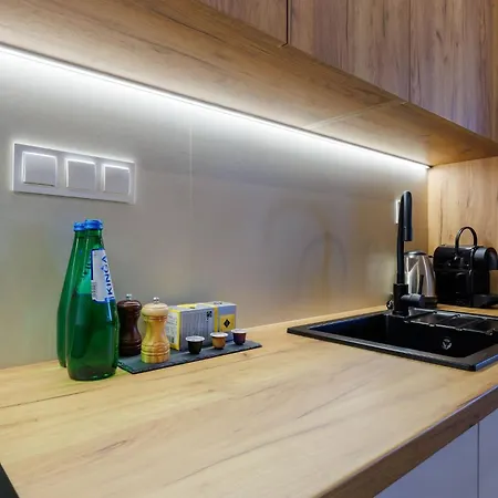 Zenith Residence- Centre, Ac, Free Parking By Staynest Rzeszow