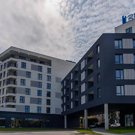 Apartment Zenith Residence- Centre, Free Parking By Staynest *